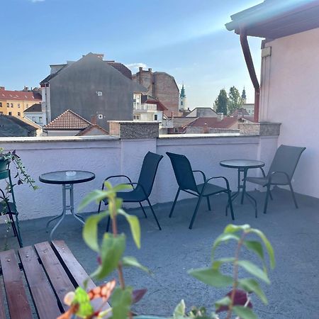 Boutique Apartments Oradea Zewnętrze zdjęcie